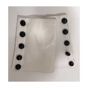 CHANEL Karl Lagerfeld Short White Fingerless Lambskin Gloves Size 7